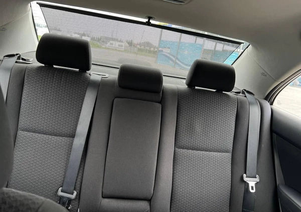 Toyota Avensis cena 13500 przebieg: 277045, rok produkcji 2005 z Wrocław małe 46